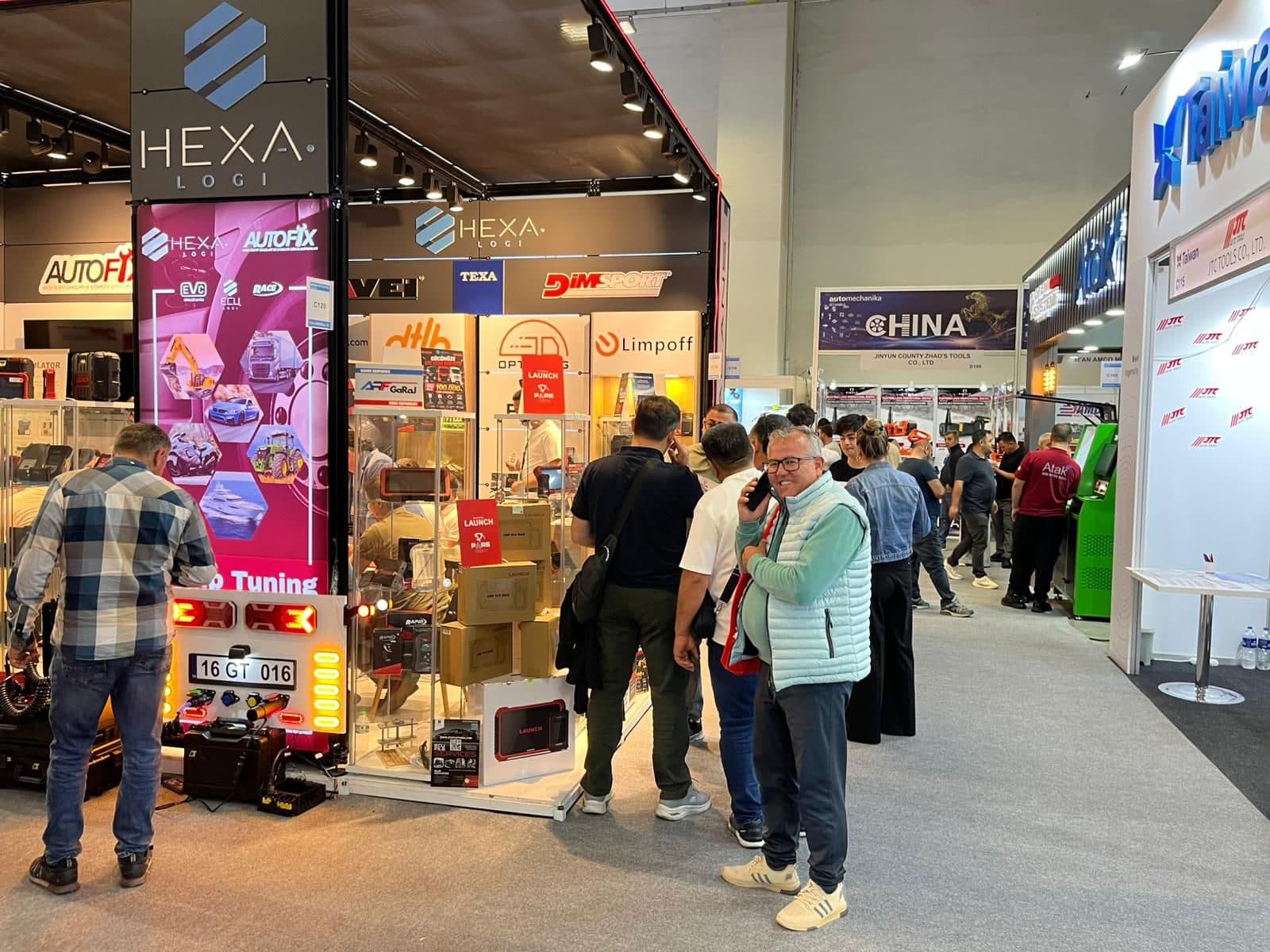 Fethiye Esnaf ve Sanatkarlar Odası Yönetim Kurulu olarak, 25.’si düzenlenen AutoMechanika İstanbul fuarına, ilgili meslek grubu esnaflarımızın katılmasını sağladık. - Galeri 10