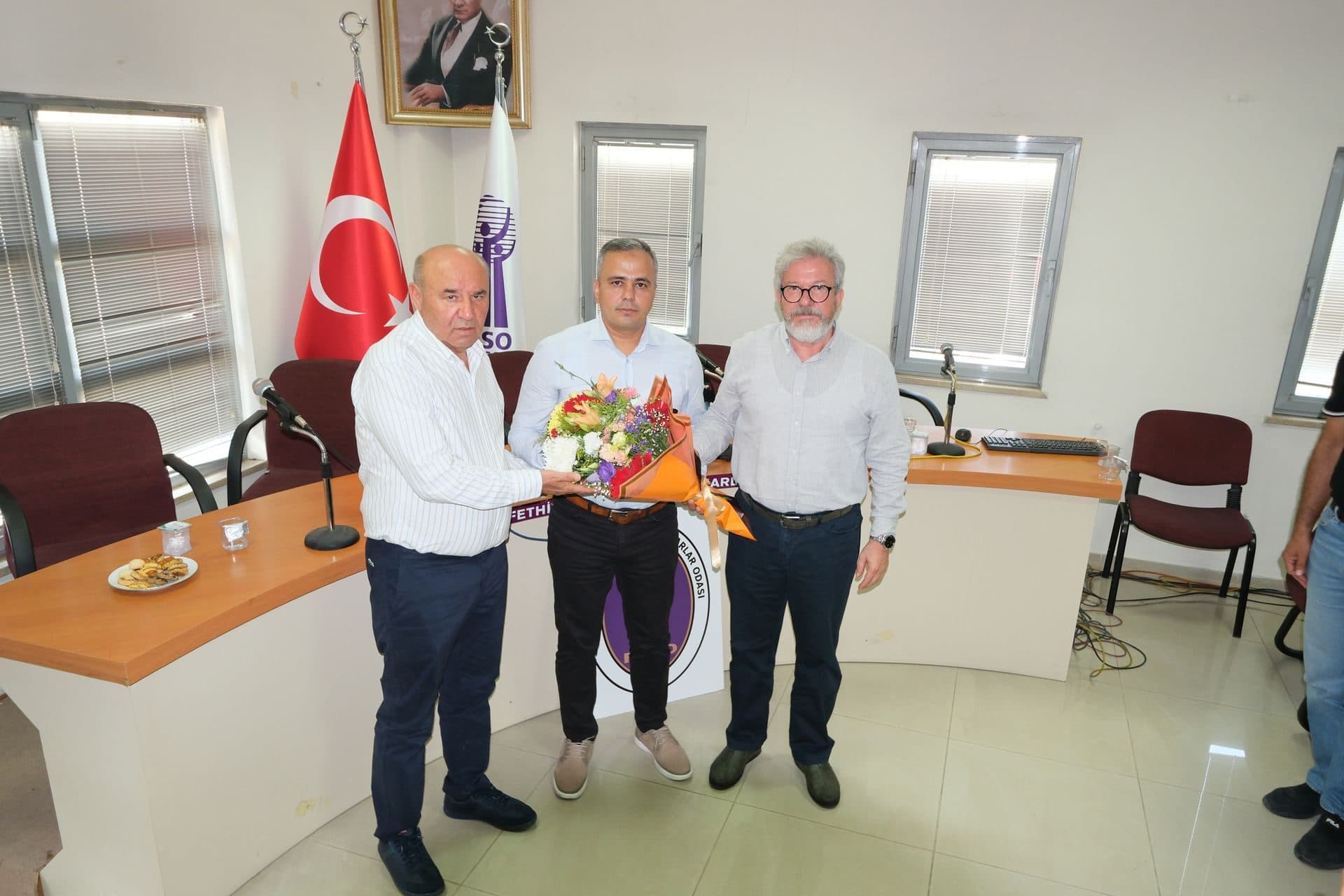Ak Parti Muğla Milletvekilimiz Sayın Yakup Otgöz, Ak Parti Fethiye İlçe Başkanı Sayın Kadir Sarıhan ve beraberindeki kıymetli heyete nazik ziyaretlerinden dolayı teşekkür ederiz. - Galeri 2