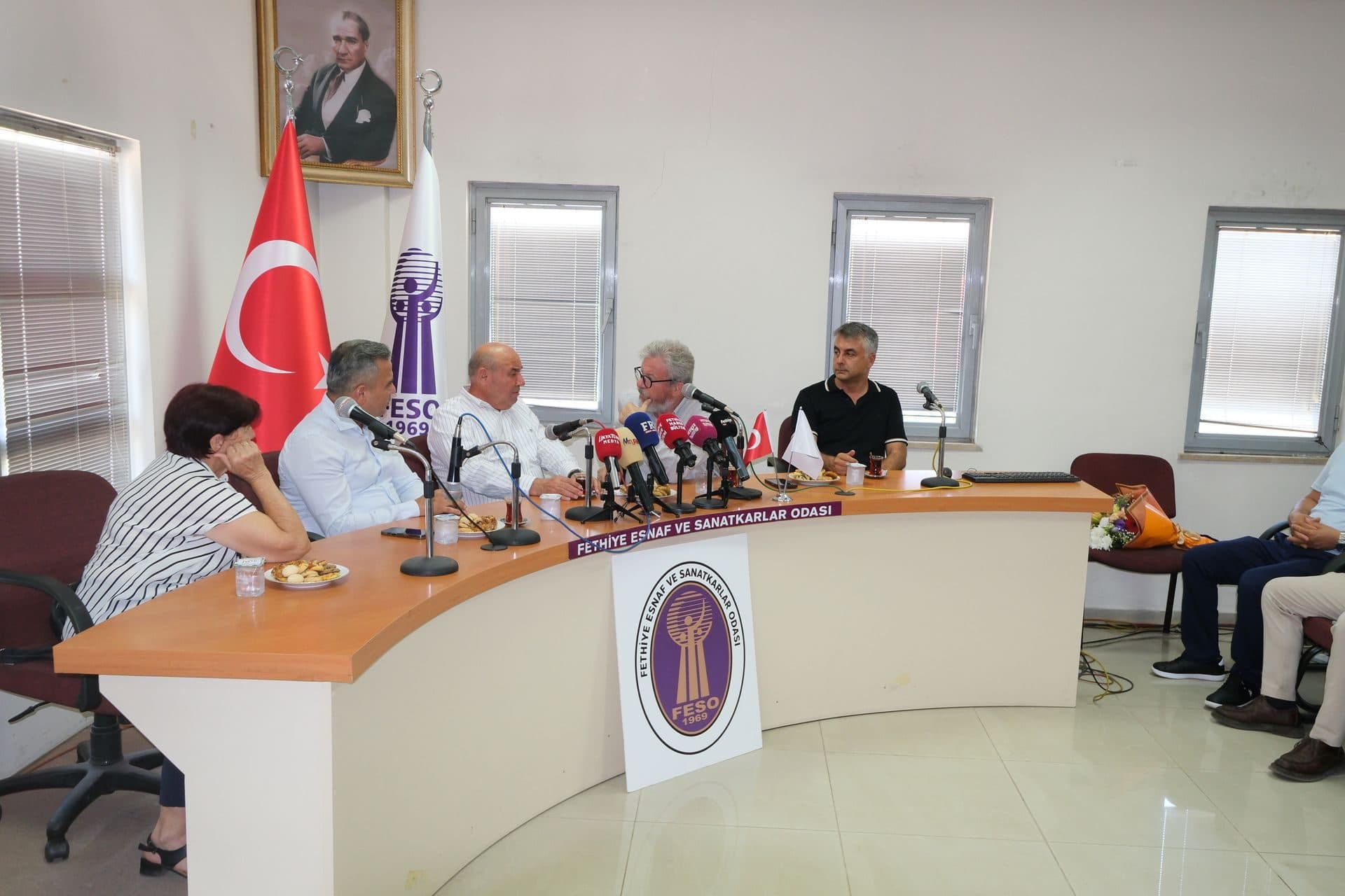Ak Parti Muğla Milletvekilimiz Sayın Yakup Otgöz, Ak Parti Fethiye İlçe Başkanı Sayın Kadir Sarıhan ve beraberindeki kıymetli heyete nazik ziyaretlerinden dolayı teşekkür ederiz. - Galeri 3