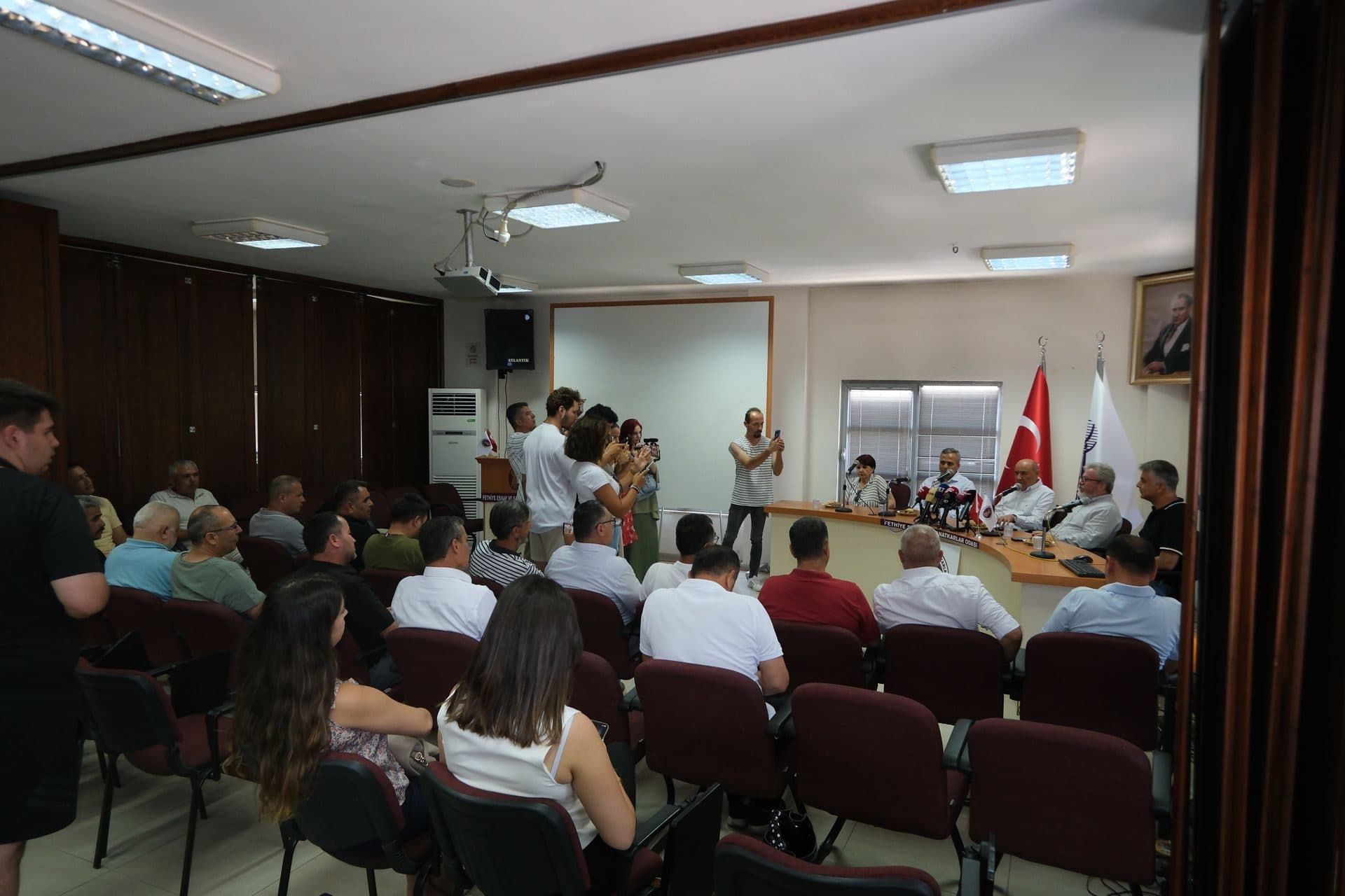 Ak Parti Muğla Milletvekilimiz Sayın Yakup Otgöz, Ak Parti Fethiye İlçe Başkanı Sayın Kadir Sarıhan ve beraberindeki kıymetli heyete nazik ziyaretlerinden dolayı teşekkür ederiz. - Galeri 5
