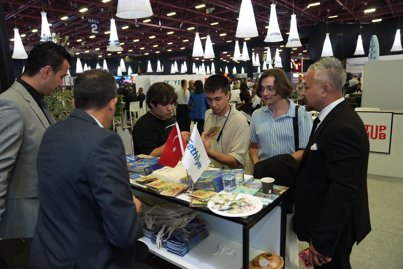 Fethiye Esnaf ve Sanatkarlar Odası Yönetim Kurulu olarak, Antalya Turizm Fuarı’na katılım sağladık. - Galeri 9